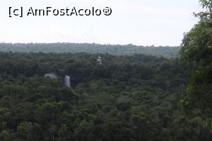 [P70] Foz do Iguaçu, Parcul Național Iguaçu, Farul și Cascada Dos Hermanas de pe malul argentinian și imensa pădure... poză mărită la maxim » foto by mprofeanu
 - 
<span class="allrVoted glyphicon glyphicon-heart hidden" id="av1158801"></span>
<a class="m-l-10 hidden" id="sv1158801" onclick="voting_Foto_DelVot(,1158801,6751)" role="button">șterge vot <span class="glyphicon glyphicon-remove"></span></a>
<a id="v91158801" class=" c-red"  onclick="voting_Foto_SetVot(1158801)" role="button"><span class="glyphicon glyphicon-heart-empty"></span> <b>LIKE</b> = Votează poza</a> <img class="hidden"  id="f1158801W9" src="/imagini/loader.gif" border="0" /><span class="AjErrMes hidden" id="e1158801ErM"></span>