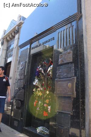 [P45] Buenos Aires, Cementerio de la Recoleta, Cavoul Familiei Duarte unde este înmormântată Eva Perón, sunt flori acolo... » foto by mprofeanu
 - 
<span class="allrVoted glyphicon glyphicon-heart hidden" id="av1160724"></span>
<a class="m-l-10 hidden" id="sv1160724" onclick="voting_Foto_DelVot(,1160724,6764)" role="button">șterge vot <span class="glyphicon glyphicon-remove"></span></a>
<a id="v91160724" class=" c-red"  onclick="voting_Foto_SetVot(1160724)" role="button"><span class="glyphicon glyphicon-heart-empty"></span> <b>LIKE</b> = Votează poza</a> <img class="hidden"  id="f1160724W9" src="/imagini/loader.gif" border="0" /><span class="AjErrMes hidden" id="e1160724ErM"></span>