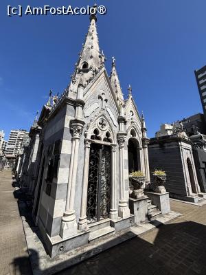 [P44] Cimitirul Recoleta » foto by AZE
 - 
<span class="allrVoted glyphicon glyphicon-heart hidden" id="av1533638"></span>
<a class="m-l-10 hidden" id="sv1533638" onclick="voting_Foto_DelVot(,1533638,6764)" role="button">șterge vot <span class="glyphicon glyphicon-remove"></span></a>
<a id="v91533638" class=" c-red"  onclick="voting_Foto_SetVot(1533638)" role="button"><span class="glyphicon glyphicon-heart-empty"></span> <b>LIKE</b> = Votează poza</a> <img class="hidden"  id="f1533638W9" src="/imagini/loader.gif" border="0" /><span class="AjErrMes hidden" id="e1533638ErM"></span>