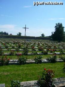 [P01] Terezin - lagarul de concentrare sau Mica Fortareata, Cimitirul National » foto by magdalena
 - 
<span class="allrVoted glyphicon glyphicon-heart hidden" id="av113980"></span>
<a class="m-l-10 hidden" id="sv113980" onclick="voting_Foto_DelVot(,113980,6883)" role="button">șterge vot <span class="glyphicon glyphicon-remove"></span></a>
<a id="v9113980" class=" c-red"  onclick="voting_Foto_SetVot(113980)" role="button"><span class="glyphicon glyphicon-heart-empty"></span> <b>LIKE</b> = Votează poza</a> <img class="hidden"  id="f113980W9" src="/imagini/loader.gif" border="0" /><span class="AjErrMes hidden" id="e113980ErM"></span>