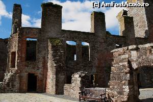 [P23] Caerlaverock Castle » foto by ariciu
 - 
<span class="allrVoted glyphicon glyphicon-heart hidden" id="av607881"></span>
<a class="m-l-10 hidden" id="sv607881" onclick="voting_Foto_DelVot(,607881,6898)" role="button">șterge vot <span class="glyphicon glyphicon-remove"></span></a>
<a id="v9607881" class=" c-red"  onclick="voting_Foto_SetVot(607881)" role="button"><span class="glyphicon glyphicon-heart-empty"></span> <b>LIKE</b> = Votează poza</a> <img class="hidden"  id="f607881W9" src="/imagini/loader.gif" border="0" /><span class="AjErrMes hidden" id="e607881ErM"></span>