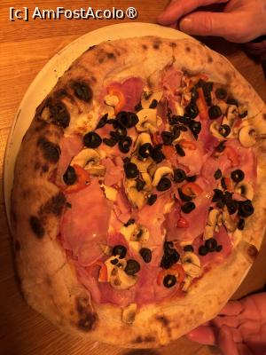 [P17] La Pizza Napoletana,pizza Capriciosa » foto by AZE
 - 
<span class="allrVoted glyphicon glyphicon-heart hidden" id="av1463535"></span>
<a class="m-l-10 hidden" id="sv1463535" onclick="voting_Foto_DelVot(,1463535,6927)" role="button">șterge vot <span class="glyphicon glyphicon-remove"></span></a>
<a id="v91463535" class=" c-red"  onclick="voting_Foto_SetVot(1463535)" role="button"><span class="glyphicon glyphicon-heart-empty"></span> <b>LIKE</b> = Votează poza</a> <img class="hidden"  id="f1463535W9" src="/imagini/loader.gif" border="0" /><span class="AjErrMes hidden" id="e1463535ErM"></span>