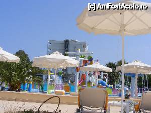 [P14] Hotel si splash park » foto by cossty
 - 
<span class="allrVoted glyphicon glyphicon-heart hidden" id="av460863"></span>
<a class="m-l-10 hidden" id="sv460863" onclick="voting_Foto_DelVot(,460863,6960)" role="button">șterge vot <span class="glyphicon glyphicon-remove"></span></a>
<a id="v9460863" class=" c-red"  onclick="voting_Foto_SetVot(460863)" role="button"><span class="glyphicon glyphicon-heart-empty"></span> <b>LIKE</b> = Votează poza</a> <img class="hidden"  id="f460863W9" src="/imagini/loader.gif" border="0" /><span class="AjErrMes hidden" id="e460863ErM"></span>