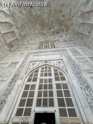 [P31] Agra - Taj Mahal. Interior placat cu marmură. » foto by iulianic
 - 
<span class="allrVoted glyphicon glyphicon-heart hidden" id="av1466442"></span>
<a class="m-l-10 hidden" id="sv1466442" onclick="voting_Foto_DelVot(,1466442,7081)" role="button">șterge vot <span class="glyphicon glyphicon-remove"></span></a>
<a id="v91466442" class=" c-red"  onclick="voting_Foto_SetVot(1466442)" role="button"><span class="glyphicon glyphicon-heart-empty"></span> <b>LIKE</b> = Votează poza</a> <img class="hidden"  id="f1466442W9" src="/imagini/loader.gif" border="0" /><span class="AjErrMes hidden" id="e1466442ErM"></span>