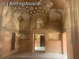 [P16] Agra Fort,India,interioare » foto by AZE
 - 
<span class="allrVoted glyphicon glyphicon-heart hidden" id="av1435980"></span>
<a class="m-l-10 hidden" id="sv1435980" onclick="voting_Foto_DelVot(,1435980,7081)" role="button">șterge vot <span class="glyphicon glyphicon-remove"></span></a>
<a id="v91435980" class=" c-red"  onclick="voting_Foto_SetVot(1435980)" role="button"><span class="glyphicon glyphicon-heart-empty"></span> <b>LIKE</b> = Votează poza</a> <img class="hidden"  id="f1435980W9" src="/imagini/loader.gif" border="0" /><span class="AjErrMes hidden" id="e1435980ErM"></span>