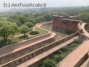 [P28] Agra Fort,India » foto by AZE
 - 
<span class="allrVoted glyphicon glyphicon-heart hidden" id="av1435992"></span>
<a class="m-l-10 hidden" id="sv1435992" onclick="voting_Foto_DelVot(,1435992,7081)" role="button">șterge vot <span class="glyphicon glyphicon-remove"></span></a>
<a id="v91435992" class=" c-red"  onclick="voting_Foto_SetVot(1435992)" role="button"><span class="glyphicon glyphicon-heart-empty"></span> <b>LIKE</b> = Votează poza</a> <img class="hidden"  id="f1435992W9" src="/imagini/loader.gif" border="0" /><span class="AjErrMes hidden" id="e1435992ErM"></span>