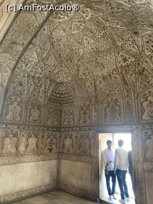 [P37] Agra Fort,India,interioare » foto by AZE
 - 
<span class="allrVoted glyphicon glyphicon-heart hidden" id="av1436001"></span>
<a class="m-l-10 hidden" id="sv1436001" onclick="voting_Foto_DelVot(,1436001,7081)" role="button">șterge vot <span class="glyphicon glyphicon-remove"></span></a>
<a id="v91436001" class=" c-red"  onclick="voting_Foto_SetVot(1436001)" role="button"><span class="glyphicon glyphicon-heart-empty"></span> <b>LIKE</b> = Votează poza</a> <img class="hidden"  id="f1436001W9" src="/imagini/loader.gif" border="0" /><span class="AjErrMes hidden" id="e1436001ErM"></span>