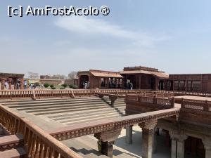 [P23] Fahtepur Sikri » foto by AZE
 - 
<span class="allrVoted glyphicon glyphicon-heart hidden" id="av1436656"></span>
<a class="m-l-10 hidden" id="sv1436656" onclick="voting_Foto_DelVot(,1436656,7081)" role="button">șterge vot <span class="glyphicon glyphicon-remove"></span></a>
<a id="v91436656" class=" c-red"  onclick="voting_Foto_SetVot(1436656)" role="button"><span class="glyphicon glyphicon-heart-empty"></span> <b>LIKE</b> = Votează poza</a> <img class="hidden"  id="f1436656W9" src="/imagini/loader.gif" border="0" /><span class="AjErrMes hidden" id="e1436656ErM"></span>