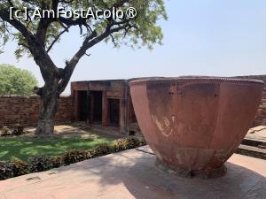 [P26] Fahtepur Sikri » foto by AZE
 - 
<span class="allrVoted glyphicon glyphicon-heart hidden" id="av1436659"></span>
<a class="m-l-10 hidden" id="sv1436659" onclick="voting_Foto_DelVot(,1436659,7081)" role="button">șterge vot <span class="glyphicon glyphicon-remove"></span></a>
<a id="v91436659" class=" c-red"  onclick="voting_Foto_SetVot(1436659)" role="button"><span class="glyphicon glyphicon-heart-empty"></span> <b>LIKE</b> = Votează poza</a> <img class="hidden"  id="f1436659W9" src="/imagini/loader.gif" border="0" /><span class="AjErrMes hidden" id="e1436659ErM"></span>