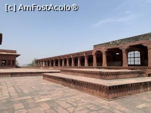 [P08] Fahtepur Sikri » foto by AZE
 - 
<span class="allrVoted glyphicon glyphicon-heart hidden" id="av1436641"></span>
<a class="m-l-10 hidden" id="sv1436641" onclick="voting_Foto_DelVot(,1436641,7081)" role="button">șterge vot <span class="glyphicon glyphicon-remove"></span></a>
<a id="v91436641" class=" c-red"  onclick="voting_Foto_SetVot(1436641)" role="button"><span class="glyphicon glyphicon-heart-empty"></span> <b>LIKE</b> = Votează poza</a> <img class="hidden"  id="f1436641W9" src="/imagini/loader.gif" border="0" /><span class="AjErrMes hidden" id="e1436641ErM"></span>