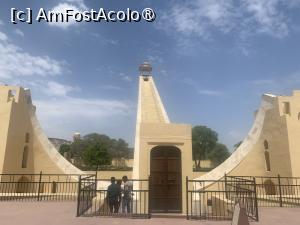 [P21] Jaipur,Jantar Mantar » foto by AZE
 - 
<span class="allrVoted glyphicon glyphicon-heart hidden" id="av1443342"></span>
<a class="m-l-10 hidden" id="sv1443342" onclick="voting_Foto_DelVot(,1443342,7099)" role="button">șterge vot <span class="glyphicon glyphicon-remove"></span></a>
<a id="v91443342" class=" c-red"  onclick="voting_Foto_SetVot(1443342)" role="button"><span class="glyphicon glyphicon-heart-empty"></span> <b>LIKE</b> = Votează poza</a> <img class="hidden"  id="f1443342W9" src="/imagini/loader.gif" border="0" /><span class="AjErrMes hidden" id="e1443342ErM"></span>