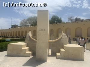 [P38] Jantal Mantar,observatorul din Jaipur » foto by AZE
 - 
<span class="allrVoted glyphicon glyphicon-heart hidden" id="av1445569"></span>
<a class="m-l-10 hidden" id="sv1445569" onclick="voting_Foto_DelVot(,1445569,7099)" role="button">șterge vot <span class="glyphicon glyphicon-remove"></span></a>
<a id="v91445569" class=" c-red"  onclick="voting_Foto_SetVot(1445569)" role="button"><span class="glyphicon glyphicon-heart-empty"></span> <b>LIKE</b> = Votează poza</a> <img class="hidden"  id="f1445569W9" src="/imagini/loader.gif" border="0" /><span class="AjErrMes hidden" id="e1445569ErM"></span>