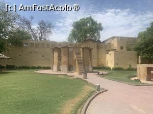 [P50] Jantal Mantar,observatorul din Jaipur » foto by AZE
 - 
<span class="allrVoted glyphicon glyphicon-heart hidden" id="av1445581"></span>
<a class="m-l-10 hidden" id="sv1445581" onclick="voting_Foto_DelVot(,1445581,7099)" role="button">șterge vot <span class="glyphicon glyphicon-remove"></span></a>
<a id="v91445581" class=" c-red"  onclick="voting_Foto_SetVot(1445581)" role="button"><span class="glyphicon glyphicon-heart-empty"></span> <b>LIKE</b> = Votează poza</a> <img class="hidden"  id="f1445581W9" src="/imagini/loader.gif" border="0" /><span class="AjErrMes hidden" id="e1445581ErM"></span>