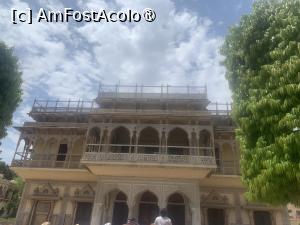 [P01] City Palace Jaipur » foto by AZE
 - 
<span class="allrVoted glyphicon glyphicon-heart hidden" id="av1446813"></span>
<a class="m-l-10 hidden" id="sv1446813" onclick="voting_Foto_DelVot(,1446813,7099)" role="button">șterge vot <span class="glyphicon glyphicon-remove"></span></a>
<a id="v91446813" class=" c-red"  onclick="voting_Foto_SetVot(1446813)" role="button"><span class="glyphicon glyphicon-heart-empty"></span> <b>LIKE</b> = Votează poza</a> <img class="hidden"  id="f1446813W9" src="/imagini/loader.gif" border="0" /><span class="AjErrMes hidden" id="e1446813ErM"></span>