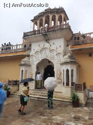 [P07] Hawa Mahal » foto by adso
 - 
<span class="allrVoted glyphicon glyphicon-heart hidden" id="av1448274"></span>
<a class="m-l-10 hidden" id="sv1448274" onclick="voting_Foto_DelVot(,1448274,7099)" role="button">șterge vot <span class="glyphicon glyphicon-remove"></span></a>
<a id="v91448274" class=" c-red"  onclick="voting_Foto_SetVot(1448274)" role="button"><span class="glyphicon glyphicon-heart-empty"></span> <b>LIKE</b> = Votează poza</a> <img class="hidden"  id="f1448274W9" src="/imagini/loader.gif" border="0" /><span class="AjErrMes hidden" id="e1448274ErM"></span>