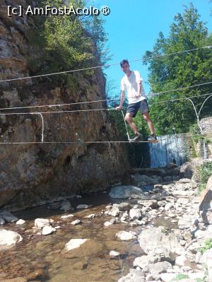 [P04] Via Ferrata - podul suspendat, Circuitul Cheile Lazurilor » foto by raducondurache
 - 
<span class="allrVoted glyphicon glyphicon-heart hidden" id="av1446405"></span>
<a class="m-l-10 hidden" id="sv1446405" onclick="voting_Foto_DelVot(,1446405,7135)" role="button">șterge vot <span class="glyphicon glyphicon-remove"></span></a>
<a id="v91446405" class=" c-red"  onclick="voting_Foto_SetVot(1446405)" role="button"><span class="glyphicon glyphicon-heart-empty"></span> <b>LIKE</b> = Votează poza</a> <img class="hidden"  id="f1446405W9" src="/imagini/loader.gif" border="0" /><span class="AjErrMes hidden" id="e1446405ErM"></span>