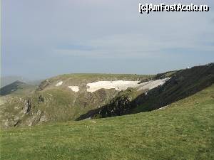 [P18] Soseaua Transalpina, cea mai înalta sosea din Rmania, 2.145 m in Pasul Urdele.  » foto by vega06
 - 
<span class="allrVoted glyphicon glyphicon-heart hidden" id="av571408"></span>
<a class="m-l-10 hidden" id="sv571408" onclick="voting_Foto_DelVot(,571408,7149)" role="button">șterge vot <span class="glyphicon glyphicon-remove"></span></a>
<a id="v9571408" class=" c-red"  onclick="voting_Foto_SetVot(571408)" role="button"><span class="glyphicon glyphicon-heart-empty"></span> <b>LIKE</b> = Votează poza</a> <img class="hidden"  id="f571408W9" src="/imagini/loader.gif" border="0" /><span class="AjErrMes hidden" id="e571408ErM"></span>