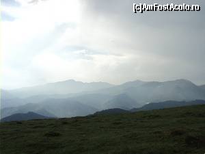 [P04] Si suntem pe platou. Trebuie sa stiti ca aceste poze sunt selectii din cele 3 excursii pe care le-am facut pe Transalpina, de 2 ori dinspre Novaci si o data dinspre Voineasa.  » foto by vega06
 - 
<span class="allrVoted glyphicon glyphicon-heart hidden" id="av571394"></span>
<a class="m-l-10 hidden" id="sv571394" onclick="voting_Foto_DelVot(,571394,7149)" role="button">șterge vot <span class="glyphicon glyphicon-remove"></span></a>
<a id="v9571394" class=" c-red"  onclick="voting_Foto_SetVot(571394)" role="button"><span class="glyphicon glyphicon-heart-empty"></span> <b>LIKE</b> = Votează poza</a> <img class="hidden"  id="f571394W9" src="/imagini/loader.gif" border="0" /><span class="AjErrMes hidden" id="e571394ErM"></span>