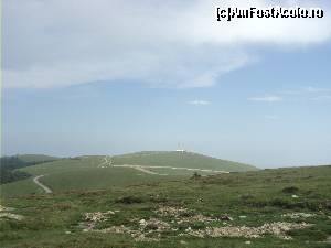 [P09] Soseaua Transalpina, cea mai înalta sosea din Rmania, 2.145 m in Pasul Urdele. Aici vedeti soseaua pe care o sa ajungem.  » foto by vega06
 - 
<span class="allrVoted glyphicon glyphicon-heart hidden" id="av571399"></span>
<a class="m-l-10 hidden" id="sv571399" onclick="voting_Foto_DelVot(,571399,7149)" role="button">șterge vot <span class="glyphicon glyphicon-remove"></span></a>
<a id="v9571399" class=" c-red"  onclick="voting_Foto_SetVot(571399)" role="button"><span class="glyphicon glyphicon-heart-empty"></span> <b>LIKE</b> = Votează poza</a> <img class="hidden"  id="f571399W9" src="/imagini/loader.gif" border="0" /><span class="AjErrMes hidden" id="e571399ErM"></span>