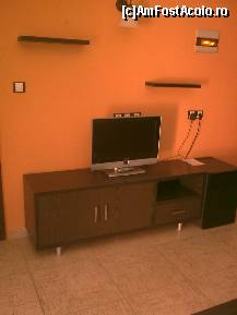 [P151] Detaliu cameră cu numar de... 200..în dreapta jos este un mic frigider cu băuturi... » foto by Aeerdna*
 - 
<span class="allrVoted glyphicon glyphicon-heart hidden" id="av217281"></span>
<a class="m-l-10 hidden" id="sv217281" onclick="voting_Foto_DelVot(,217281,7150)" role="button">șterge vot <span class="glyphicon glyphicon-remove"></span></a>
<a id="v9217281" class=" c-red"  onclick="voting_Foto_SetVot(217281)" role="button"><span class="glyphicon glyphicon-heart-empty"></span> <b>LIKE</b> = Votează poza</a> <img class="hidden"  id="f217281W9" src="/imagini/loader.gif" border="0" /><span class="AjErrMes hidden" id="e217281ErM"></span>