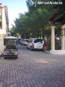 [P312] Dupa amiaza in fata hotelului Athena Pallace Village » foto by Aeerdna*
 - 
<span class="allrVoted glyphicon glyphicon-heart hidden" id="av217610"></span>
<a class="m-l-10 hidden" id="sv217610" onclick="voting_Foto_DelVot(,217610,7150)" role="button">șterge vot <span class="glyphicon glyphicon-remove"></span></a>
<a id="v9217610" class=" c-red"  onclick="voting_Foto_SetVot(217610)" role="button"><span class="glyphicon glyphicon-heart-empty"></span> <b>LIKE</b> = Votează poza</a> <img class="hidden"  id="f217610W9" src="/imagini/loader.gif" border="0" /><span class="AjErrMes hidden" id="e217610ErM"></span>