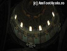 [P22] cupola vazuta din interiorul Catedralei. » foto by sandu.53
 - 
<span class="allrVoted glyphicon glyphicon-heart hidden" id="av127257"></span>
<a class="m-l-10 hidden" id="sv127257" onclick="voting_Foto_DelVot(,127257,7183)" role="button">șterge vot <span class="glyphicon glyphicon-remove"></span></a>
<a id="v9127257" class=" c-red"  onclick="voting_Foto_SetVot(127257)" role="button"><span class="glyphicon glyphicon-heart-empty"></span> <b>LIKE</b> = Votează poza</a> <img class="hidden"  id="f127257W9" src="/imagini/loader.gif" border="0" /><span class="AjErrMes hidden" id="e127257ErM"></span>