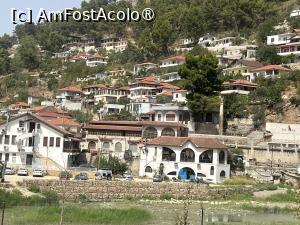 [P40] Berat. Orașul cu 1000 de ferestre » foto by Yersinia Pestis
 - 
<span class="allrVoted glyphicon glyphicon-heart hidden" id="av1543466"></span>
<a class="m-l-10 hidden" id="sv1543466" onclick="voting_Foto_DelVot(,1543466,7202)" role="button">șterge vot <span class="glyphicon glyphicon-remove"></span></a>
<a id="v91543466" class=" c-red"  onclick="voting_Foto_SetVot(1543466)" role="button"><span class="glyphicon glyphicon-heart-empty"></span> <b>LIKE</b> = Votează poza</a> <img class="hidden"  id="f1543466W9" src="/imagini/loader.gif" border="0" /><span class="AjErrMes hidden" id="e1543466ErM"></span>