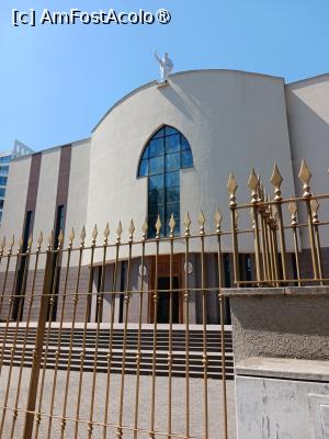 [P01] Biserica in Tirana » foto by nela b
 - 
<span class="allrVoted glyphicon glyphicon-heart hidden" id="av1494414"></span>
<a class="m-l-10 hidden" id="sv1494414" onclick="voting_Foto_DelVot(,1494414,7202)" role="button">șterge vot <span class="glyphicon glyphicon-remove"></span></a>
<a id="v91494414" class=" c-red"  onclick="voting_Foto_SetVot(1494414)" role="button"><span class="glyphicon glyphicon-heart-empty"></span> <b>LIKE</b> = Votează poza</a> <img class="hidden"  id="f1494414W9" src="/imagini/loader.gif" border="0" /><span class="AjErrMes hidden" id="e1494414ErM"></span>