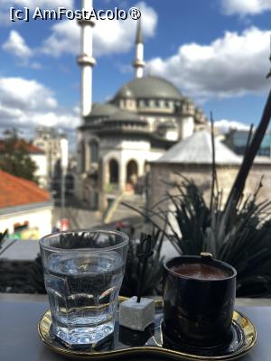 [P12] Coffee time » foto by raluca banu
 - 
<span class="allrVoted glyphicon glyphicon-heart hidden" id="av1521459"></span>
<a class="m-l-10 hidden" id="sv1521459" onclick="voting_Foto_DelVot(,1521459,7254)" role="button">șterge vot <span class="glyphicon glyphicon-remove"></span></a>
<a id="v91521459" class=" c-red"  onclick="voting_Foto_SetVot(1521459)" role="button"><span class="glyphicon glyphicon-heart-empty"></span> <b>LIKE</b> = Votează poza</a> <img class="hidden"  id="f1521459W9" src="/imagini/loader.gif" border="0" /><span class="AjErrMes hidden" id="e1521459ErM"></span>