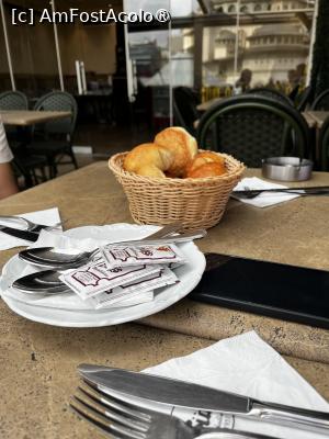 [P06] Painicile acelea au fost dumnezeesti. Pana sa vina omletele, Prâslea a terminat una » foto by raluca banu
 - 
<span class="allrVoted glyphicon glyphicon-heart hidden" id="av1521453"></span>
<a class="m-l-10 hidden" id="sv1521453" onclick="voting_Foto_DelVot(,1521453,7254)" role="button">șterge vot <span class="glyphicon glyphicon-remove"></span></a>
<a id="v91521453" class=" c-red"  onclick="voting_Foto_SetVot(1521453)" role="button"><span class="glyphicon glyphicon-heart-empty"></span> <b>LIKE</b> = Votează poza</a> <img class="hidden"  id="f1521453W9" src="/imagini/loader.gif" border="0" /><span class="AjErrMes hidden" id="e1521453ErM"></span>