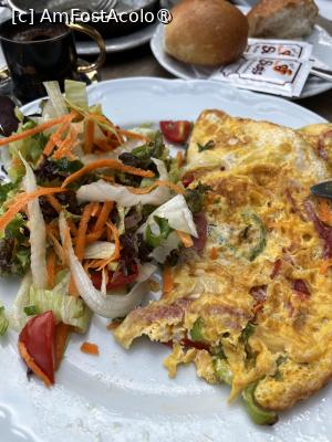 [P09] Omleta mea, cu de toate, yammy » foto by raluca banu
 - 
<span class="allrVoted glyphicon glyphicon-heart hidden" id="av1521456"></span>
<a class="m-l-10 hidden" id="sv1521456" onclick="voting_Foto_DelVot(,1521456,7254)" role="button">șterge vot <span class="glyphicon glyphicon-remove"></span></a>
<a id="v91521456" class=" c-red"  onclick="voting_Foto_SetVot(1521456)" role="button"><span class="glyphicon glyphicon-heart-empty"></span> <b>LIKE</b> = Votează poza</a> <img class="hidden"  id="f1521456W9" src="/imagini/loader.gif" border="0" /><span class="AjErrMes hidden" id="e1521456ErM"></span>