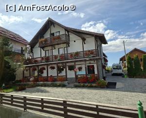 [P07] Prin stațiune » foto by Carmen Ion
 - 
<span class="allrVoted glyphicon glyphicon-heart hidden" id="av1511082"></span>
<a class="m-l-10 hidden" id="sv1511082" onclick="voting_Foto_DelVot(,1511082,7405)" role="button">șterge vot <span class="glyphicon glyphicon-remove"></span></a>
<a id="v91511082" class=" c-red"  onclick="voting_Foto_SetVot(1511082)" role="button"><span class="glyphicon glyphicon-heart-empty"></span> <b>LIKE</b> = Votează poza</a> <img class="hidden"  id="f1511082W9" src="/imagini/loader.gif" border="0" /><span class="AjErrMes hidden" id="e1511082ErM"></span>