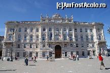 [P08] Palazzo del Lloyd Triestino, sediul preşedinţiei Consiliului Regional, cu statuile zeiţelor Teti şi Venere » foto by Costi
 - 
<span class="allrVoted glyphicon glyphicon-heart hidden" id="av138479"></span>
<a class="m-l-10 hidden" id="sv138479" onclick="voting_Foto_DelVot(,138479,7511)" role="button">șterge vot <span class="glyphicon glyphicon-remove"></span></a>
<a id="v9138479" class=" c-red"  onclick="voting_Foto_SetVot(138479)" role="button"><span class="glyphicon glyphicon-heart-empty"></span> <b>LIKE</b> = Votează poza</a> <img class="hidden"  id="f138479W9" src="/imagini/loader.gif" border="0" /><span class="AjErrMes hidden" id="e138479ErM"></span>