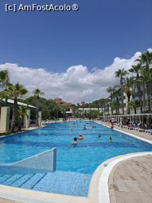 [P12] una dintre piscine » foto by resita2009
 - 
<span class="allrVoted glyphicon glyphicon-heart hidden" id="av1539527"></span>
<a class="m-l-10 hidden" id="sv1539527" onclick="voting_Foto_DelVot(,1539527,7514)" role="button">șterge vot <span class="glyphicon glyphicon-remove"></span></a>
<a id="v91539527" class=" c-red"  onclick="voting_Foto_SetVot(1539527)" role="button"><span class="glyphicon glyphicon-heart-empty"></span> <b>LIKE</b> = Votează poza</a> <img class="hidden"  id="f1539527W9" src="/imagini/loader.gif" border="0" /><span class="AjErrMes hidden" id="e1539527ErM"></span>