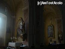 [P12] Uu colt cu micile capele impodobite cu statui si tablouri cu diferiti sfinti din interiorul bisericii romano-catolice din Baia Mare » foto by ileanaxperta*
 - 
<span class="allrVoted glyphicon glyphicon-heart hidden" id="av158763"></span>
<a class="m-l-10 hidden" id="sv158763" onclick="voting_Foto_DelVot(,158763,7527)" role="button">șterge vot <span class="glyphicon glyphicon-remove"></span></a>
<a id="v9158763" class=" c-red"  onclick="voting_Foto_SetVot(158763)" role="button"><span class="glyphicon glyphicon-heart-empty"></span> <b>LIKE</b> = Votează poza</a> <img class="hidden"  id="f158763W9" src="/imagini/loader.gif" border="0" /><span class="AjErrMes hidden" id="e158763ErM"></span>