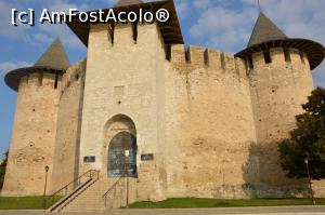 P02 [AUG-2018] Intrare la Cetatea Soroca din oraşul Soroca, nordul Republicii Moldova. 