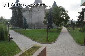 P05 [AUG-2018] Imagine din parcul cetăţii Soroca din oraşul Soroca, nordul Republicii Moldova. 