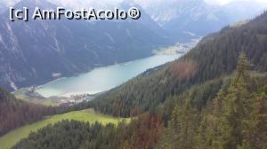 [P19] Achensee văzut din telecabină. Zona Achensee, Tirol, Austria.  » foto by traian.leuca †
 - 
<span class="allrVoted glyphicon glyphicon-heart hidden" id="av1064195"></span>
<a class="m-l-10 hidden" id="sv1064195" onclick="voting_Foto_DelVot(,1064195,7577)" role="button">șterge vot <span class="glyphicon glyphicon-remove"></span></a>
<a id="v91064195" class=" c-red"  onclick="voting_Foto_SetVot(1064195)" role="button"><span class="glyphicon glyphicon-heart-empty"></span> <b>LIKE</b> = Votează poza</a> <img class="hidden"  id="f1064195W9" src="/imagini/loader.gif" border="0" /><span class="AjErrMes hidden" id="e1064195ErM"></span>