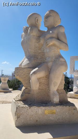 [P02] Am descoperit si o lucrare a unui sculptor roman, ,,Great expectation', alaturi de alte reprezentari ale iubitorilor de arta moderna. » foto by geani anto
 - 
<span class="allrVoted glyphicon glyphicon-heart hidden" id="av1539565"></span>
<a class="m-l-10 hidden" id="sv1539565" onclick="voting_Foto_DelVot(,1539565,7721)" role="button">șterge vot <span class="glyphicon glyphicon-remove"></span></a>
<a id="v91539565" class=" c-red"  onclick="voting_Foto_SetVot(1539565)" role="button"><span class="glyphicon glyphicon-heart-empty"></span> <b>LIKE</b> = Votează poza</a> <img class="hidden"  id="f1539565W9" src="/imagini/loader.gif" border="0" /><span class="AjErrMes hidden" id="e1539565ErM"></span>