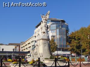 [P26] zona centrala Aubagne » foto by Yolanda
 - 
<span class="allrVoted glyphicon glyphicon-heart hidden" id="av1514092"></span>
<a class="m-l-10 hidden" id="sv1514092" onclick="voting_Foto_DelVot(,1514092,7772)" role="button">șterge vot <span class="glyphicon glyphicon-remove"></span></a>
<a id="v91514092" class=" c-red"  onclick="voting_Foto_SetVot(1514092)" role="button"><span class="glyphicon glyphicon-heart-empty"></span> <b>LIKE</b> = Votează poza</a> <img class="hidden"  id="f1514092W9" src="/imagini/loader.gif" border="0" /><span class="AjErrMes hidden" id="e1514092ErM"></span>