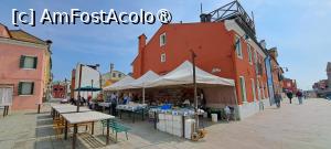 [P34] Tarabe cu produse alimentare în Burano » foto by irinad
 - 
<span class="allrVoted glyphicon glyphicon-heart hidden" id="av1478179"></span>
<a class="m-l-10 hidden" id="sv1478179" onclick="voting_Foto_DelVot(,1478179,7782)" role="button">șterge vot <span class="glyphicon glyphicon-remove"></span></a>
<a id="v91478179" class=" c-red"  onclick="voting_Foto_SetVot(1478179)" role="button"><span class="glyphicon glyphicon-heart-empty"></span> <b>LIKE</b> = Votează poza</a> <img class="hidden"  id="f1478179W9" src="/imagini/loader.gif" border="0" /><span class="AjErrMes hidden" id="e1478179ErM"></span>