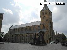 [P03] Vedere din Piaţa primăriei spre Sankt Knuds Kirke, sau Odense Domkirke, Catedrala din Odense » foto by Costi
 - 
<span class="allrVoted glyphicon glyphicon-heart hidden" id="av159211"></span>
<a class="m-l-10 hidden" id="sv159211" onclick="voting_Foto_DelVot(,159211,7891)" role="button">șterge vot <span class="glyphicon glyphicon-remove"></span></a>
<a id="v9159211" class=" c-red"  onclick="voting_Foto_SetVot(159211)" role="button"><span class="glyphicon glyphicon-heart-empty"></span> <b>LIKE</b> = Votează poza</a> <img class="hidden"  id="f159211W9" src="/imagini/loader.gif" border="0" /><span class="AjErrMes hidden" id="e159211ErM"></span>