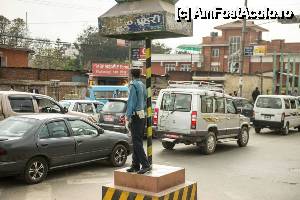 [P24] politist aprobator in intersectie » foto by buterfly*
 - 
<span class="allrVoted glyphicon glyphicon-heart hidden" id="av508278"></span>
<a class="m-l-10 hidden" id="sv508278" onclick="voting_Foto_DelVot(,508278,7929)" role="button">șterge vot <span class="glyphicon glyphicon-remove"></span></a>
<a id="v9508278" class=" c-red"  onclick="voting_Foto_SetVot(508278)" role="button"><span class="glyphicon glyphicon-heart-empty"></span> <b>LIKE</b> = Votează poza</a> <img class="hidden"  id="f508278W9" src="/imagini/loader.gif" border="0" /><span class="AjErrMes hidden" id="e508278ErM"></span>