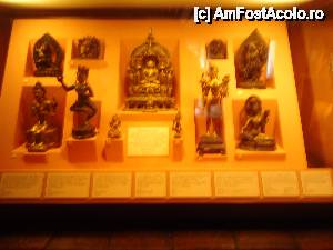 [P20] statui hindu » foto by buterfly*
 - 
<span class="allrVoted glyphicon glyphicon-heart hidden" id="av508521"></span>
<a class="m-l-10 hidden" id="sv508521" onclick="voting_Foto_DelVot(,508521,7929)" role="button">șterge vot <span class="glyphicon glyphicon-remove"></span></a>
<a id="v9508521" class=" c-red"  onclick="voting_Foto_SetVot(508521)" role="button"><span class="glyphicon glyphicon-heart-empty"></span> <b>LIKE</b> = Votează poza</a> <img class="hidden"  id="f508521W9" src="/imagini/loader.gif" border="0" /><span class="AjErrMes hidden" id="e508521ErM"></span>