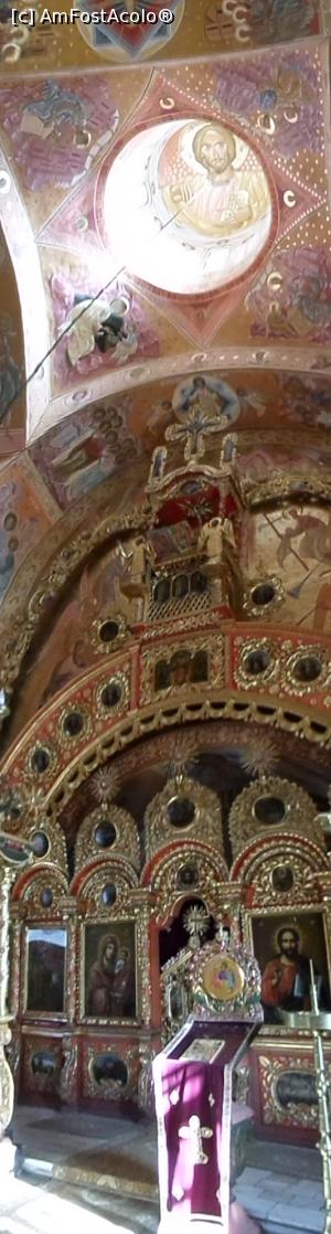 [P14] Catapeteasma și amvonul bisericii » foto by Alina53
 - 
<span class="allrVoted glyphicon glyphicon-heart hidden" id="av940099"></span>
<a class="m-l-10 hidden" id="sv940099" onclick="voting_Foto_DelVot(,940099,7948)" role="button">șterge vot <span class="glyphicon glyphicon-remove"></span></a>
<a id="v9940099" class=" c-red"  onclick="voting_Foto_SetVot(940099)" role="button"><span class="glyphicon glyphicon-heart-empty"></span> <b>LIKE</b> = Votează poza</a> <img class="hidden"  id="f940099W9" src="/imagini/loader.gif" border="0" /><span class="AjErrMes hidden" id="e940099ErM"></span>