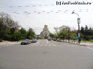 P13 [APR-2014] De la distanta se vede Catedrala Alexander Nevski