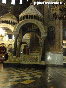 [P45] Interiorul Catedralei Alexander Nevski - piesele de marmură și corpurile de iluminat au fost create în Munchen, mozaicurile au fost realizate în Veneția. (foto făcută pe furiș)  » foto by Nasshu
 - 
<span class="allrVoted glyphicon glyphicon-heart hidden" id="av413495"></span>
<a class="m-l-10 hidden" id="sv413495" onclick="voting_Foto_DelVot(,413495,7987)" role="button">șterge vot <span class="glyphicon glyphicon-remove"></span></a>
<a id="v9413495" class=" c-red"  onclick="voting_Foto_SetVot(413495)" role="button"><span class="glyphicon glyphicon-heart-empty"></span> <b>LIKE</b> = Votează poza</a> <img class="hidden"  id="f413495W9" src="/imagini/loader.gif" border="0" /><span class="AjErrMes hidden" id="e413495ErM"></span>