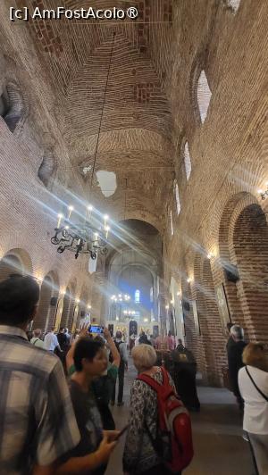 [P09] Biserica Sfanta Sofia se afla in vecinatatea catedralei, fiind cea mai veche biserica din capitala Bulgariei, avand o istorie bogata care incepe in secolul al IV-lea, fiind construita pe locul unui vechi templu crestin si al necropolei orasului antic Serdica. » foto by geani anto
 - 
<span class="allrVoted glyphicon glyphicon-heart hidden" id="av1528028"></span>
<a class="m-l-10 hidden" id="sv1528028" onclick="voting_Foto_DelVot(,1528028,7987)" role="button">șterge vot <span class="glyphicon glyphicon-remove"></span></a>
<a id="v91528028" class=" c-red"  onclick="voting_Foto_SetVot(1528028)" role="button"><span class="glyphicon glyphicon-heart-empty"></span> <b>LIKE</b> = Votează poza</a> <img class="hidden"  id="f1528028W9" src="/imagini/loader.gif" border="0" /><span class="AjErrMes hidden" id="e1528028ErM"></span>