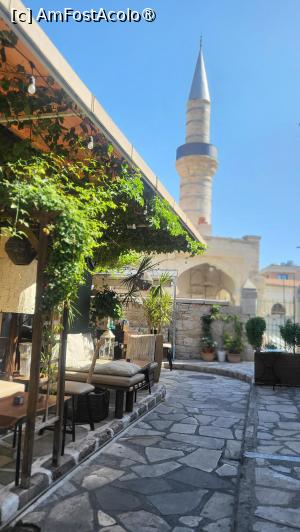 [P18] Turnul Marii Moschei (Djami Kepir), cea mai importanta moschee din oras, datand din secolul al XVI-lea si care este functionala si in prezent. Sapaturi recente efectuate in apropiere au scos la iveala si vestigiile arhitecturale ale unei catedrale. » foto by geani anto
 - 
<span class="allrVoted glyphicon glyphicon-heart hidden" id="av1539121"></span>
<a class="m-l-10 hidden" id="sv1539121" onclick="voting_Foto_DelVot(,1539121,7992)" role="button">șterge vot <span class="glyphicon glyphicon-remove"></span></a>
<a id="v91539121" class=" c-red"  onclick="voting_Foto_SetVot(1539121)" role="button"><span class="glyphicon glyphicon-heart-empty"></span> <b>LIKE</b> = Votează poza</a> <img class="hidden"  id="f1539121W9" src="/imagini/loader.gif" border="0" /><span class="AjErrMes hidden" id="e1539121ErM"></span>