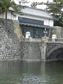 P17 [FEB-2013] Podul si poarta de intrare pe insula cea mare a Palatului Imperial. 